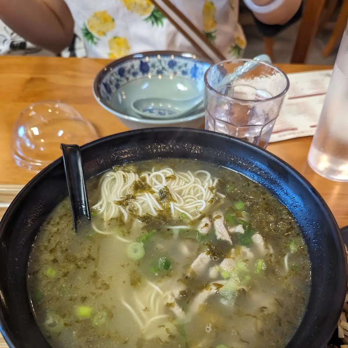 雪菜肉絲陽春麵 preserved vegetable pork thin noodle soup